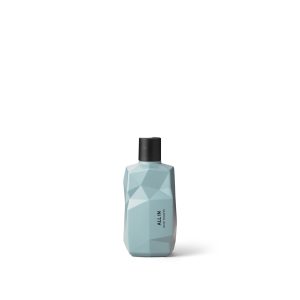 NINE YARDS ALL IN moist shampoo 300 ml